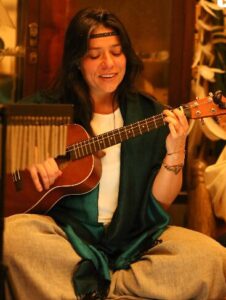 Thaís Zacharias guia pessoas a descobrirem a verdade da alma e viverem sua essência com propósito e autenticidade.